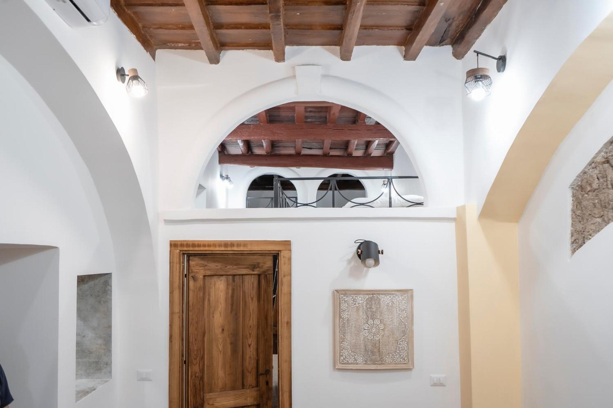 Home Domus Capocci - Rione Monti — Photos 2